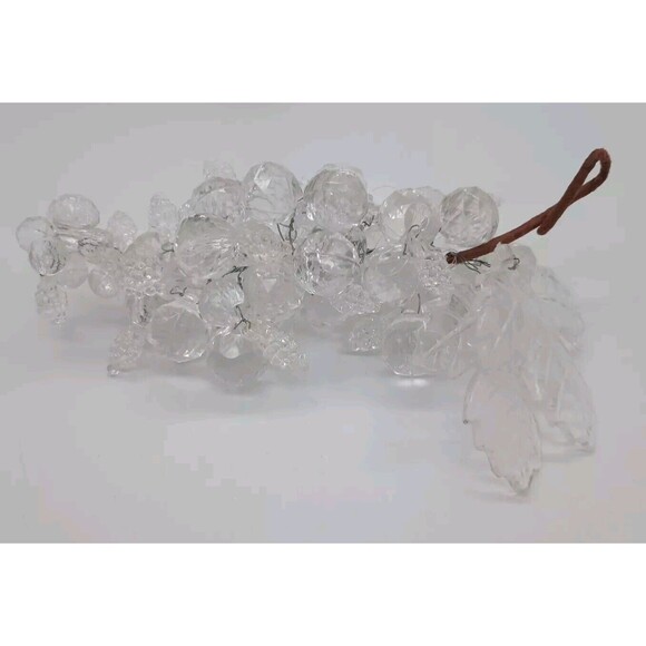 Faceted Acrylic Grape and Berry Cluster Bunch With leaves stem Berries Clear - Picture 1 of 4